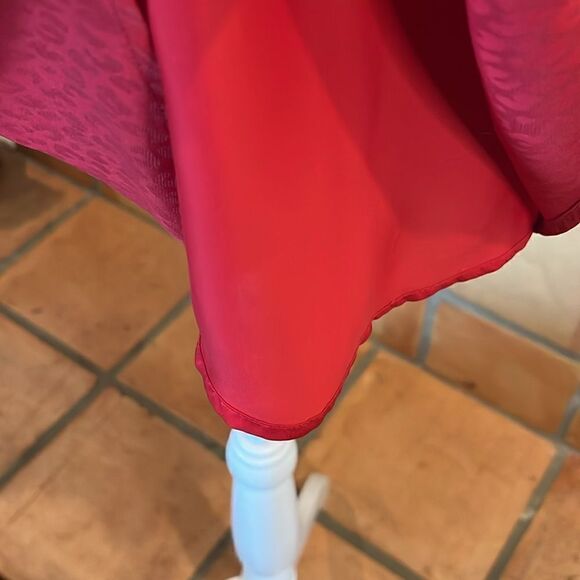 L’Academie, Size XS, Red Animal Print Long Cuffed Sleeve Mini Dress! - Picture 7 of 10